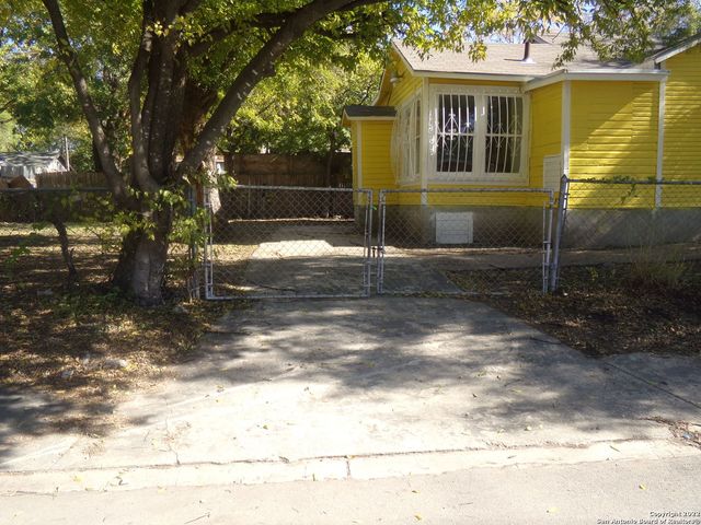 249 Jesse, San Antonio, TX 78237