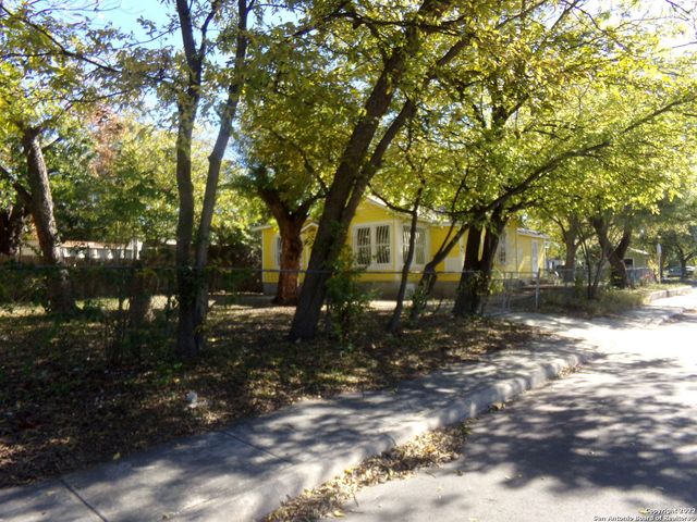 249 Jesse, San Antonio, TX 78237