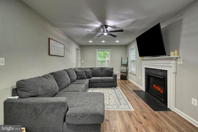 3605 BURTON RD, Bumpass, VA 23024