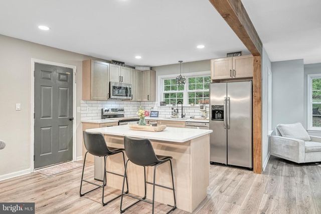 3605 BURTON RD, Bumpass, VA 23024