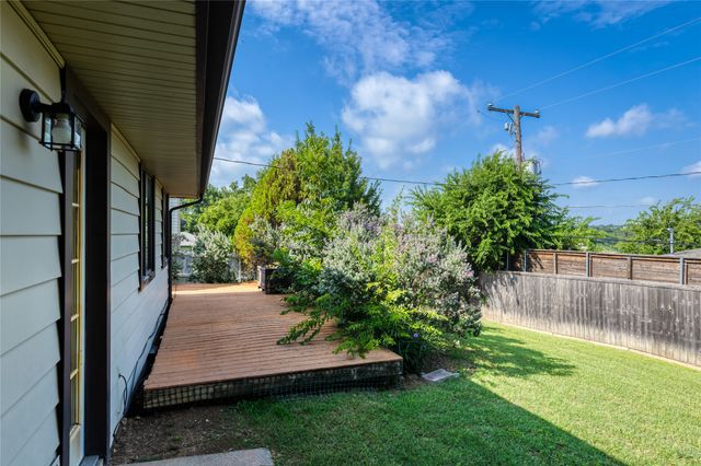 305 N Long Rifle Drive, Fort Worth, TX 76108