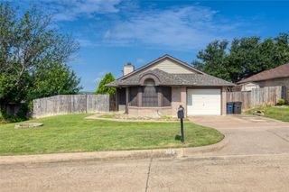 305 N Long Rifle Drive, Fort Worth, TX 76108