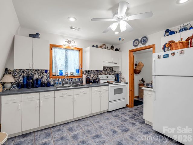 740 Justice Drive, Lake Lure, NC 28746