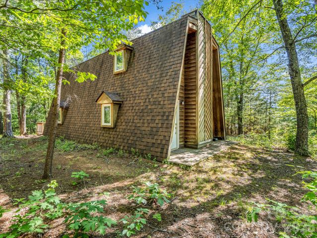 740 Justice Drive, Lake Lure, NC 28746