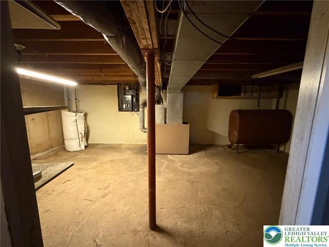 3305 Glen Avenue, Palmer Twp, PA 18045