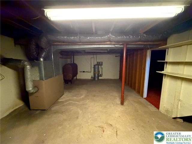 3305 Glen Avenue, Palmer Twp, PA 18045