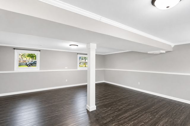 419 DEERPATH Drive, Lindenhurst, IL 60046