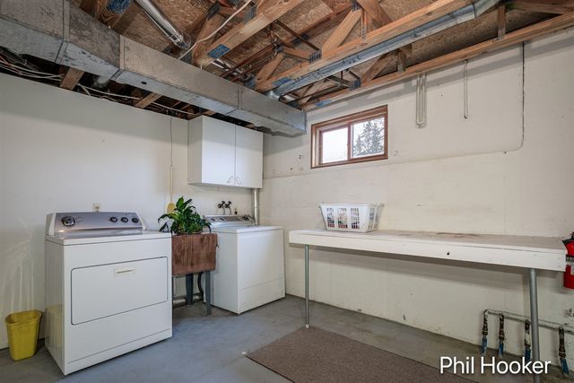 6779 Leisure Creek Drive, Caledonia, MI 49316