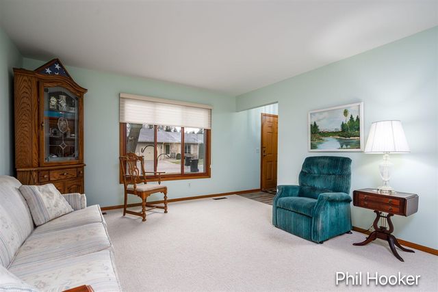 6779 Leisure Creek Drive, Caledonia, MI 49316