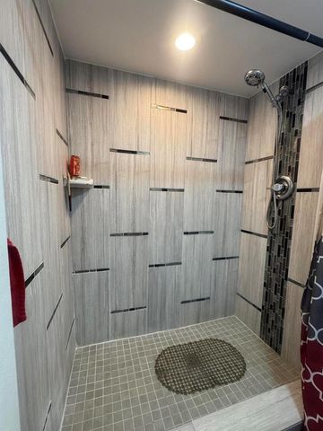 6575 W Oakland Park Boulevard, Lauderhill, FL 33313