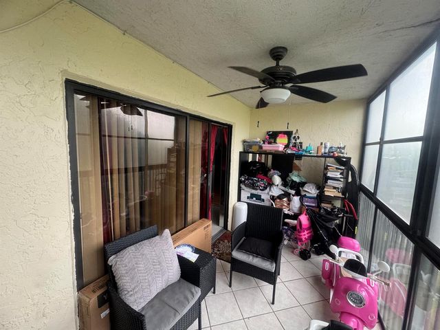 6575 W Oakland Park Boulevard, Lauderhill, FL 33313