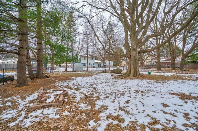 5302 Williamsburg Way, Fitchburg, WI 53719