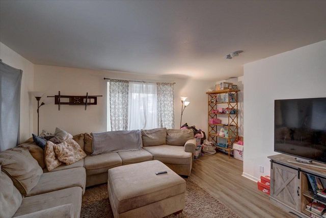 5302 Williamsburg Way, Fitchburg, WI 53719