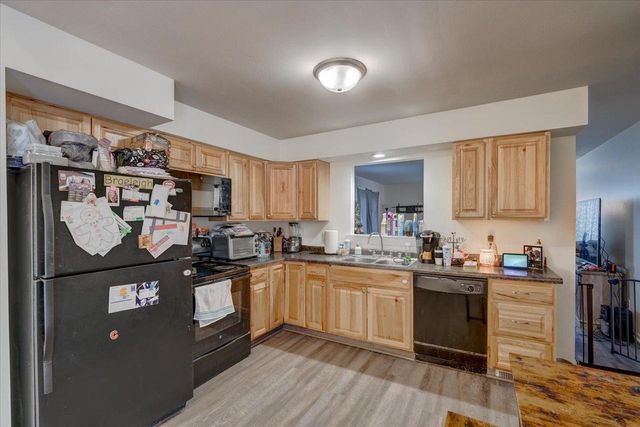 5302 Williamsburg Way, Fitchburg, WI 53719