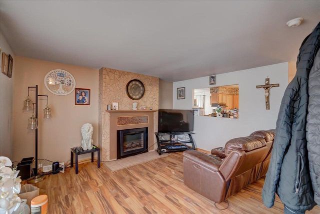 5302 Williamsburg Way, Fitchburg, WI 53719