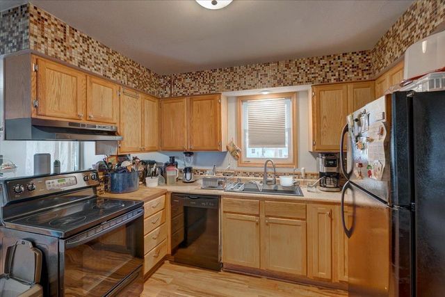 5302 Williamsburg Way, Fitchburg, WI 53719