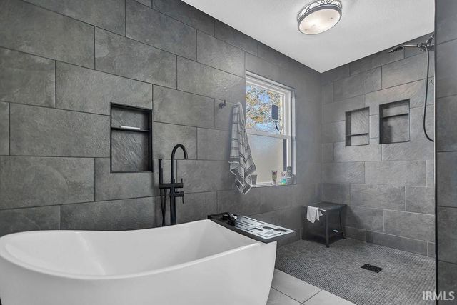 1004 W Burma Road, Bloomington, IN 47404