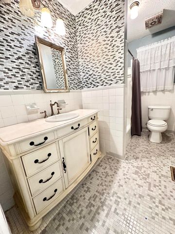 1887 Jaywood Circle, Charleston, SC 29407