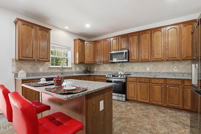 3040 Kilarney Ridge Loop, Cary, NC 27511