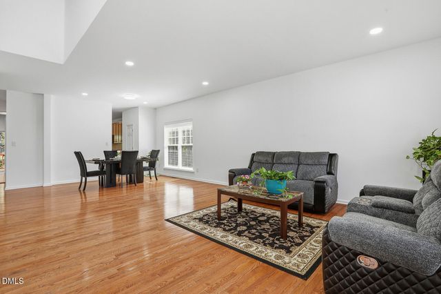 3040 Kilarney Ridge Loop, Cary, NC 27511