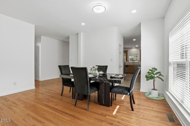 3040 Kilarney Ridge Loop, Cary, NC 27511