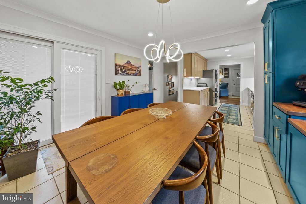 Image 16 of property listing at 5909 BERWYN, Berwyn Heights, MD 20740