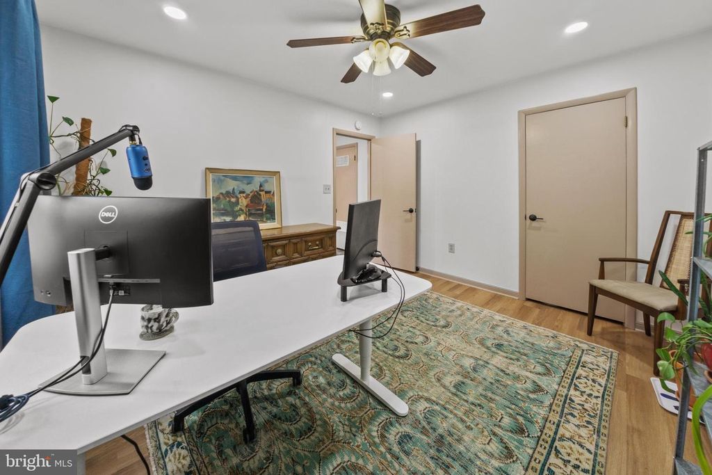 Image 31 of property listing at 5909 BERWYN, Berwyn Heights, MD 20740