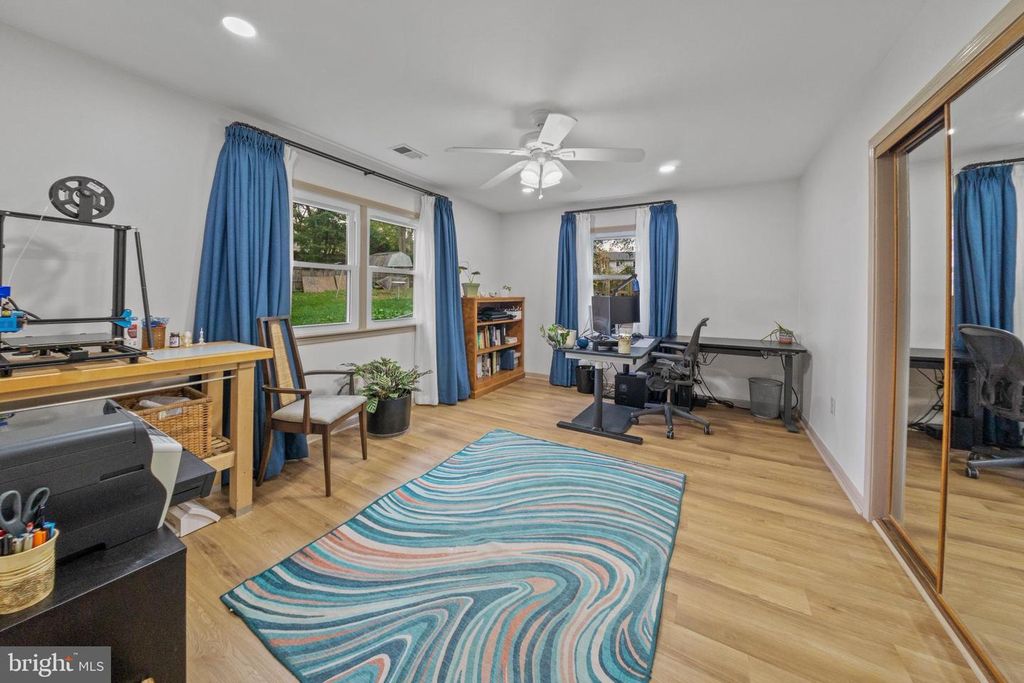 Image 36 of property listing at 5909 BERWYN, Berwyn Heights, MD 20740