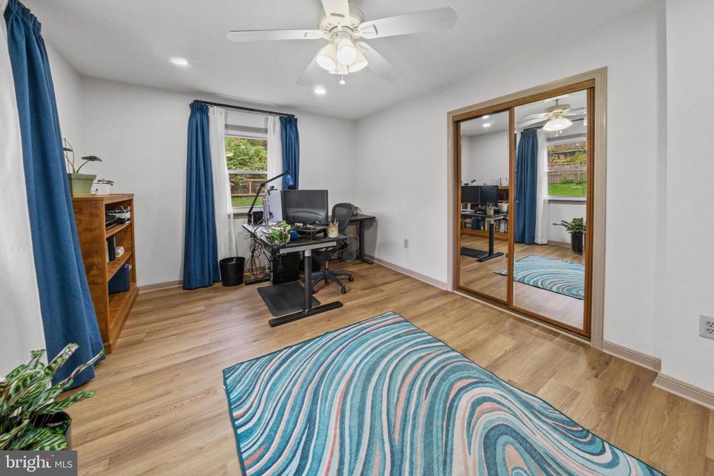 Image 37 of property listing at 5909 BERWYN, Berwyn Heights, MD 20740