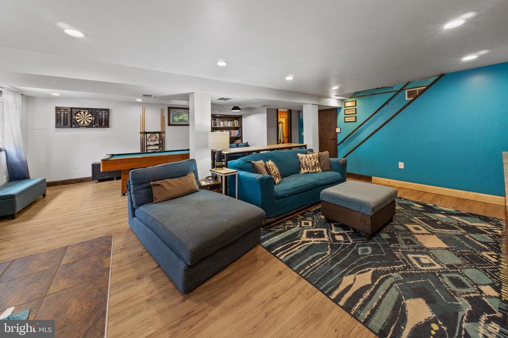 Image 44 of property listing at 5909 BERWYN, Berwyn Heights, MD 20740