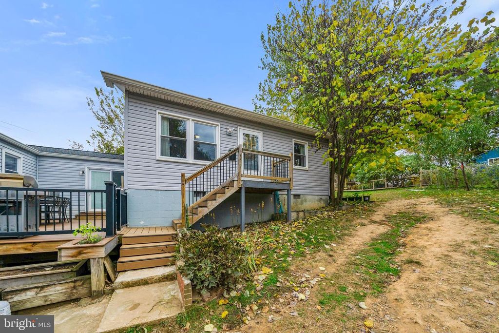 Image 52 of property listing at 5909 BERWYN, Berwyn Heights, MD 20740