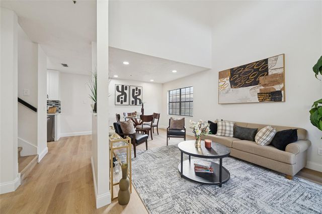 446 CYPRESS STREET, Altamonte Springs, FL 32714