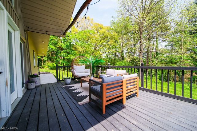 2317 Goshen Hill Road SE, New Philadelphia, OH 44663
