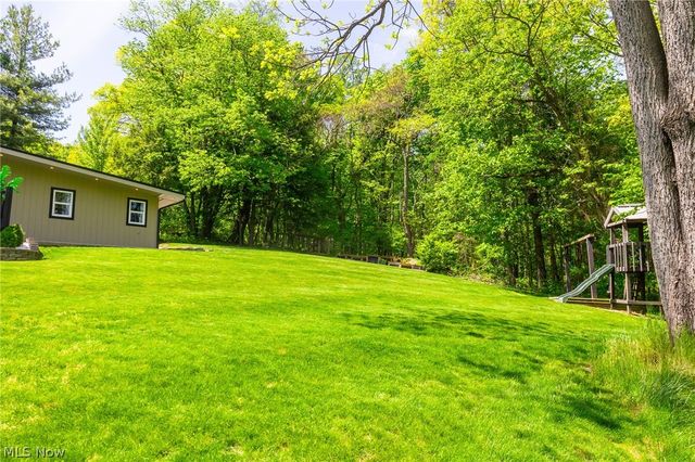 2317 Goshen Hill Road SE, New Philadelphia, OH 44663