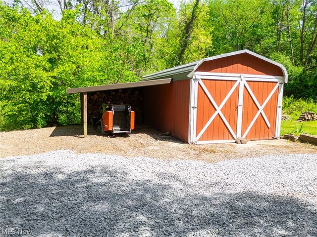 2317 Goshen Hill Road SE, New Philadelphia, OH 44663