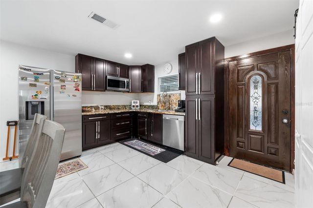 164 NW SENIOR COURT, Lake City, FL 32055