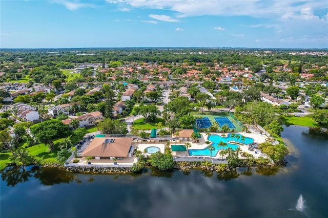 6949 SW 110th Ct 6949, Miami, FL 33173