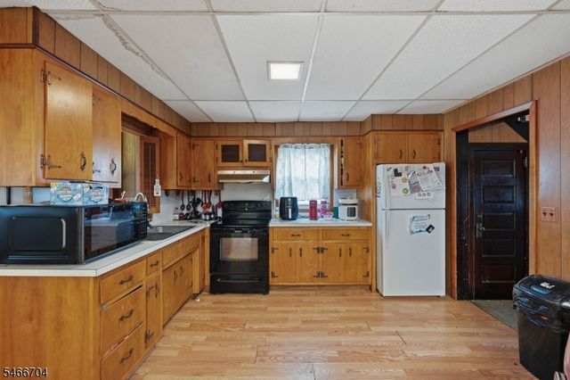 112 Main St, Franklin Boro, NJ 07416
