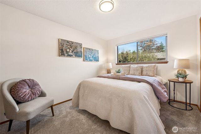 605 Louviers Avenue, Dupont, WA 98327