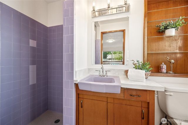 605 Louviers Avenue, Dupont, WA 98327