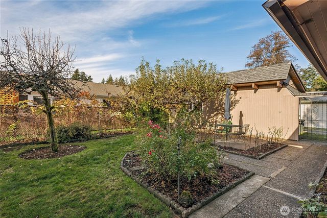 605 Louviers Avenue, Dupont, WA 98327