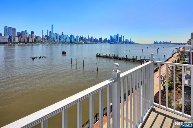 470 Buffalo Court, West New York, NJ 07093