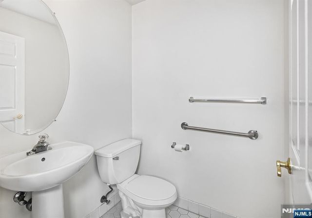 470 Buffalo Court, West New York, NJ 07093