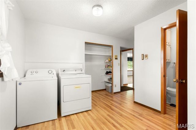 3810 Sunny Road, Washington, MO 63090