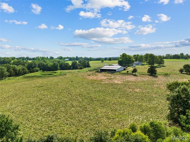 3810 Sunny Road, Washington, MO 63090