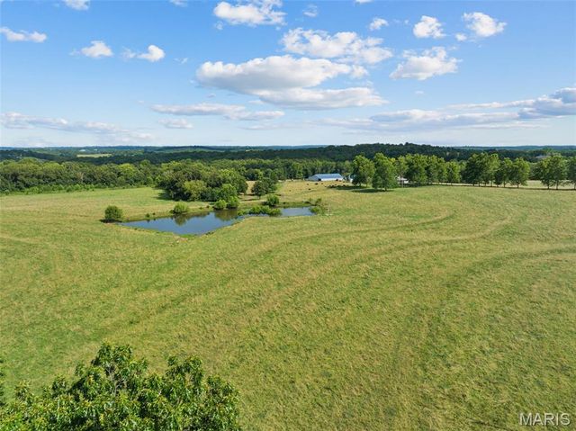 3810 Sunny Road, Washington, MO 63090
