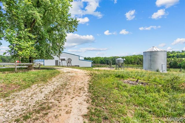 3810 Sunny Road, Washington, MO 63090