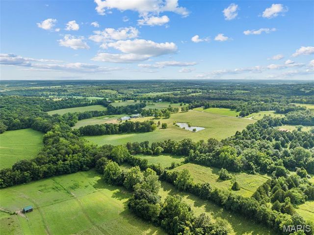 3810 Sunny Road, Washington, MO 63090