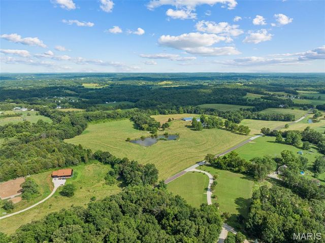 3810 Sunny Road, Washington, MO 63090