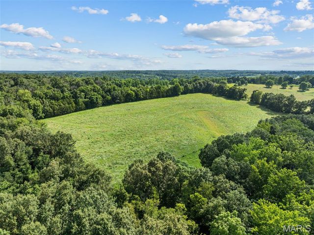 3810 Sunny Road, Washington, MO 63090